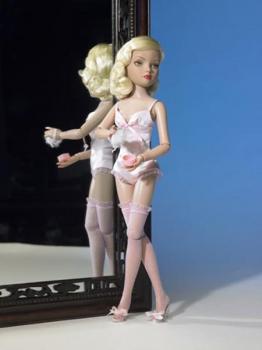 Wilde Imagination - Ellowyne Wilde - Essential Ellowyne Blonde - Poupée