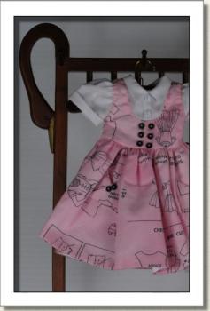 Affordable Designs - Canada - Leeann and Friends - So... Sew Dresses - Tenue