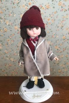 Effanbee - Li'l Innocents - Curier and Ives - Scott - Doll
