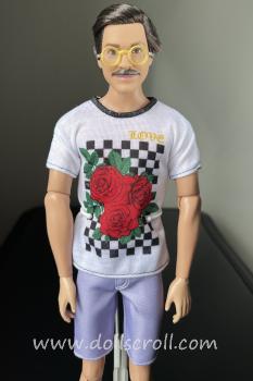 Mattel - Barbie - Fashion Pack - Ken Doll Clothes with Graphic T-Shirt, Purple Shorts and Eyeglasses - Outfit
