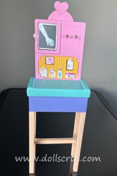 Mattel - Barbie - Careers - Pediatrician - Caucasian - Poupée