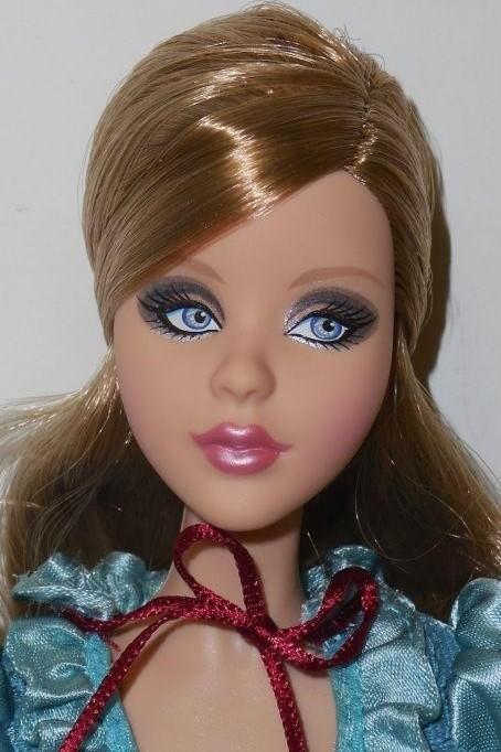 Barbie 2007 Alice in Wonderland 