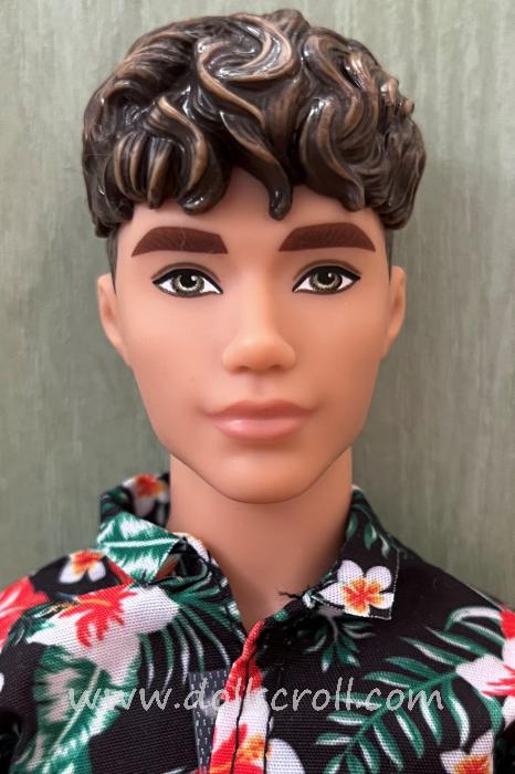 2020 Fashionistas Floral Hawaiian Shirt Ken