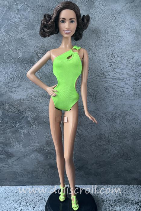 2025 Leila Collector on model muse body
