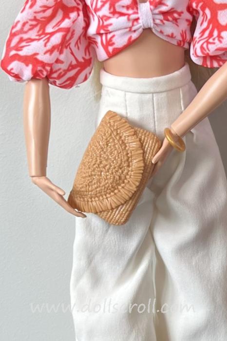 Knitted Clutch